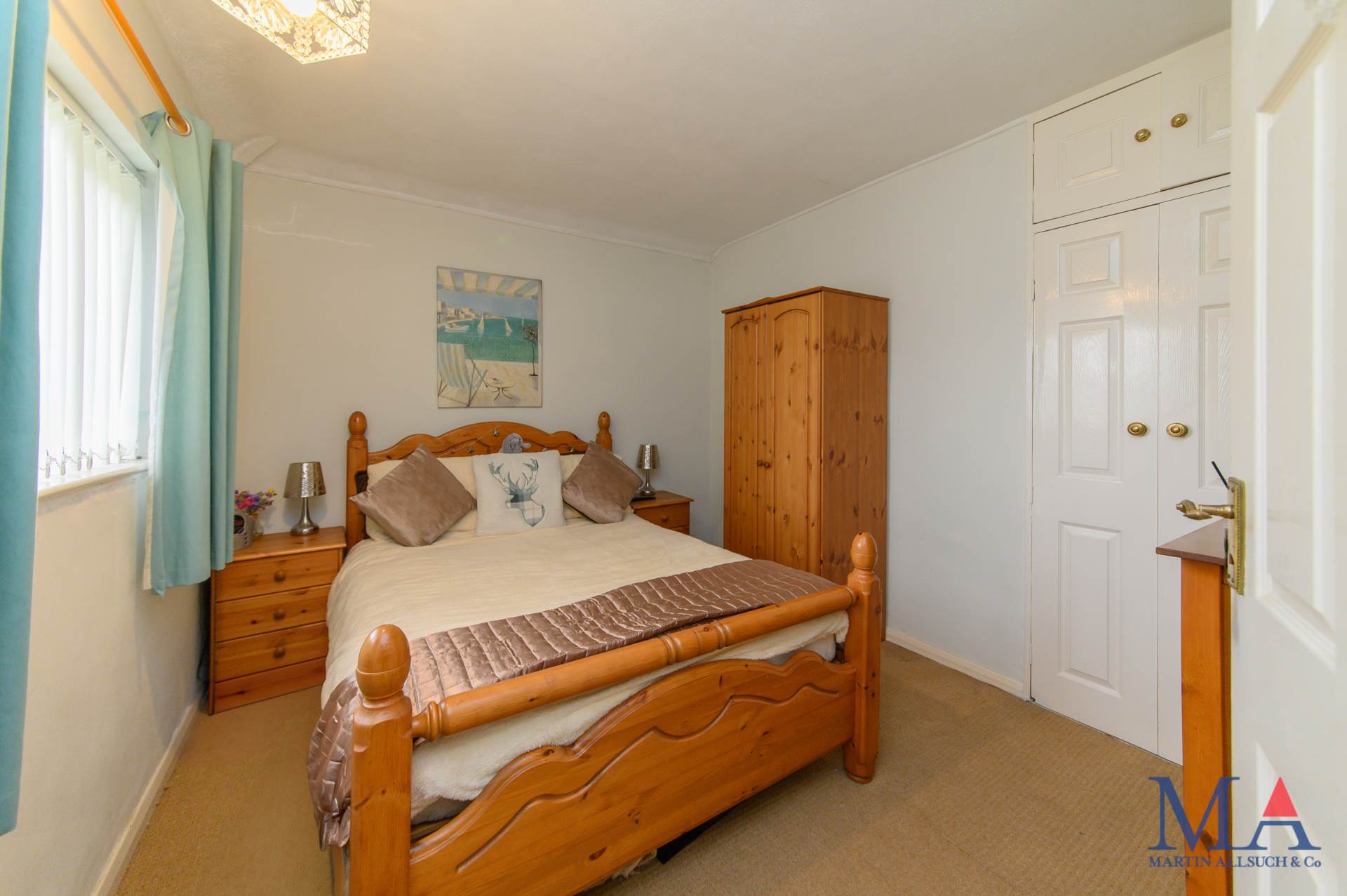 Rossington Avenue, Borehamwood, Image 13