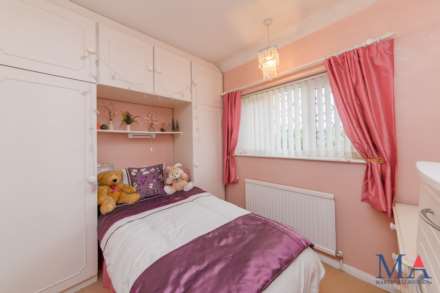 Rossington Avenue, Borehamwood, Image 11