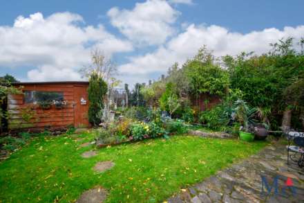 Rossington Avenue, Borehamwood, Image 23