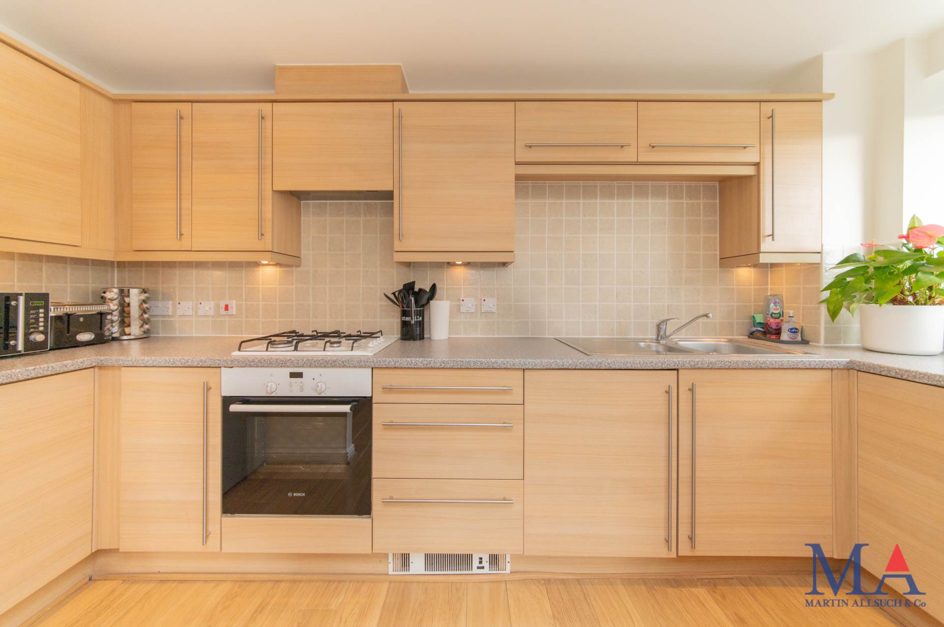 Hepburn Court, Borehamwood, Image 2