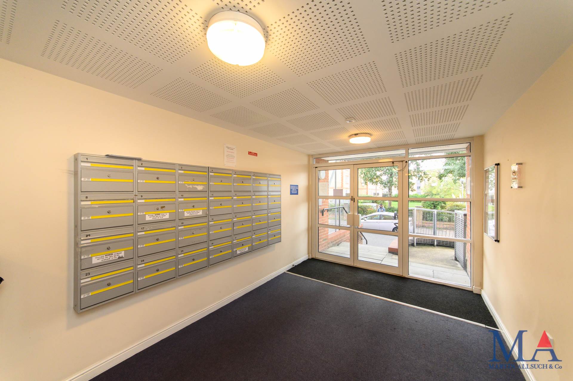 Hepburn Court, Borehamwood, Image 23