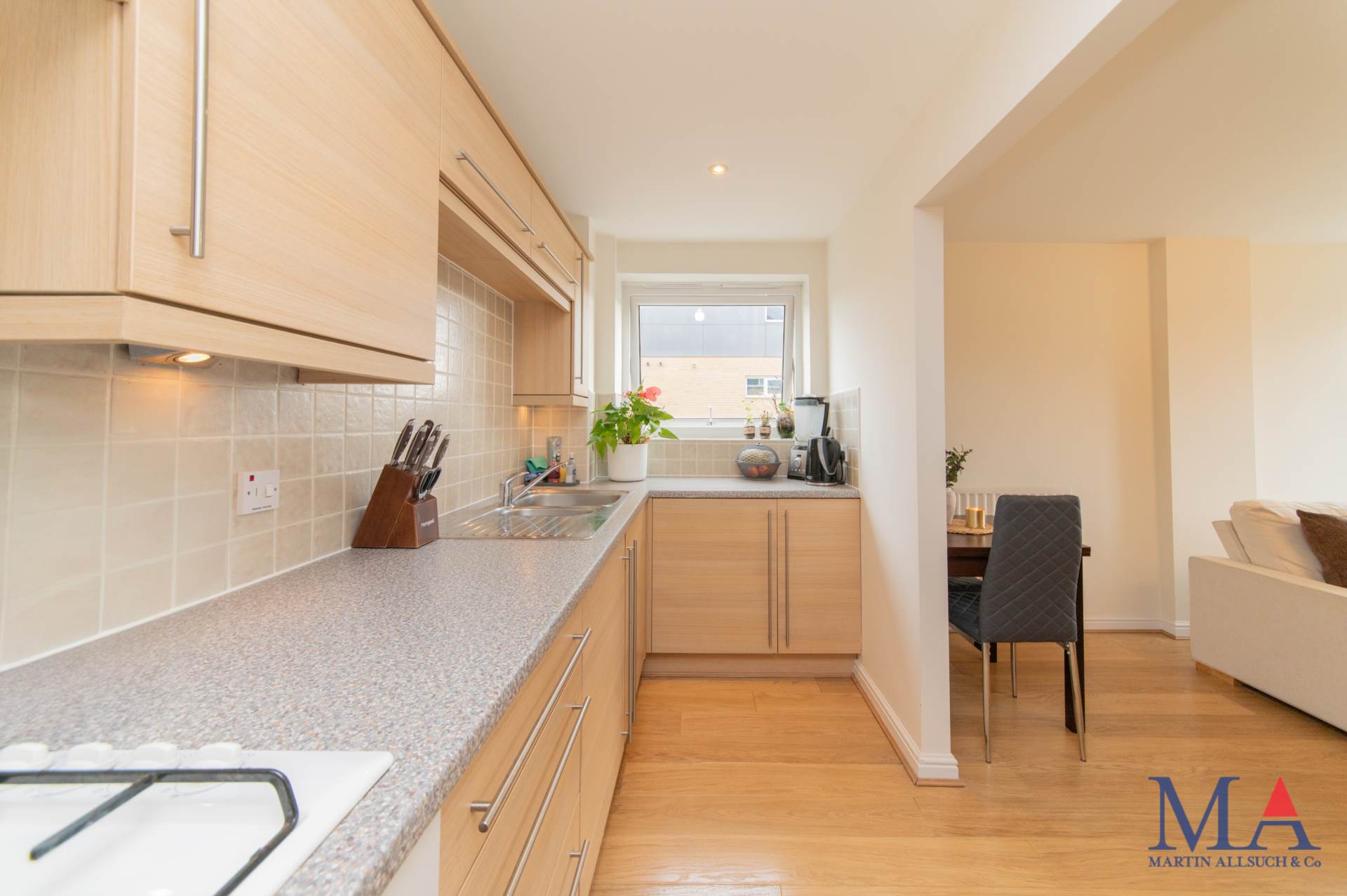 Hepburn Court, Borehamwood, Image 3