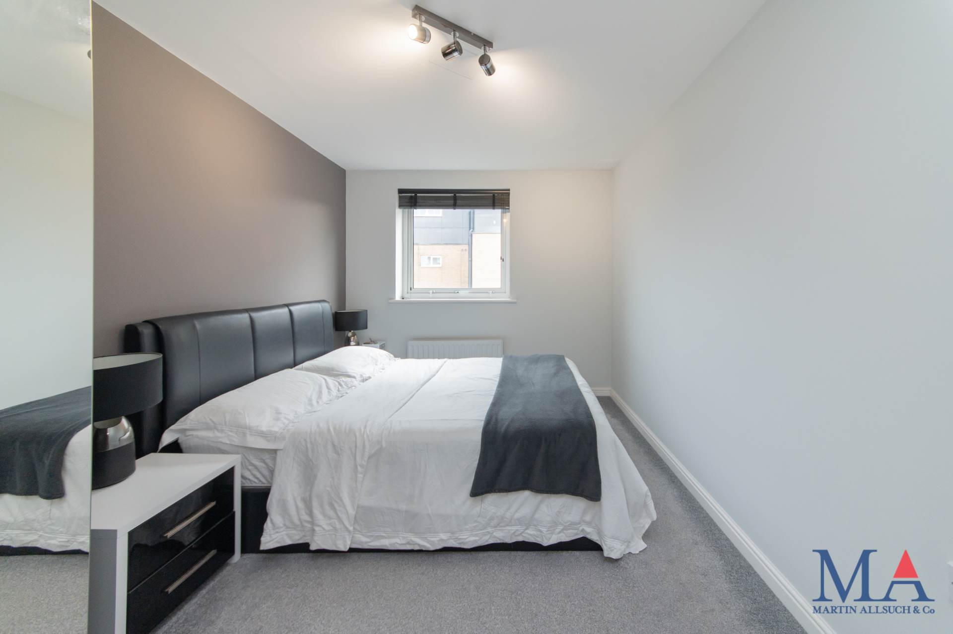 Hepburn Court, Borehamwood, Image 7