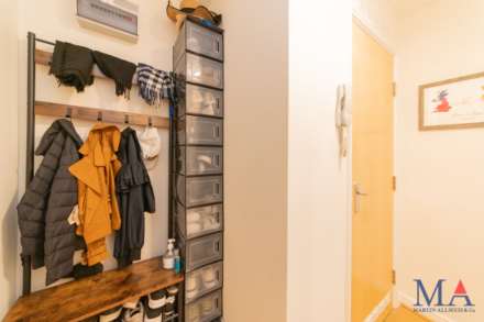 Hepburn Court, Borehamwood, Image 14