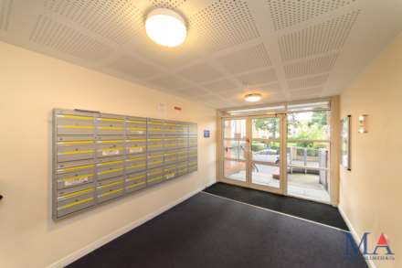 Hepburn Court, Borehamwood, Image 23