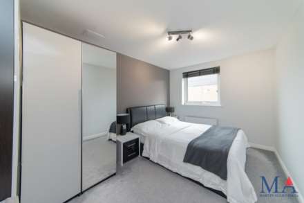 Hepburn Court, Borehamwood, Image 8