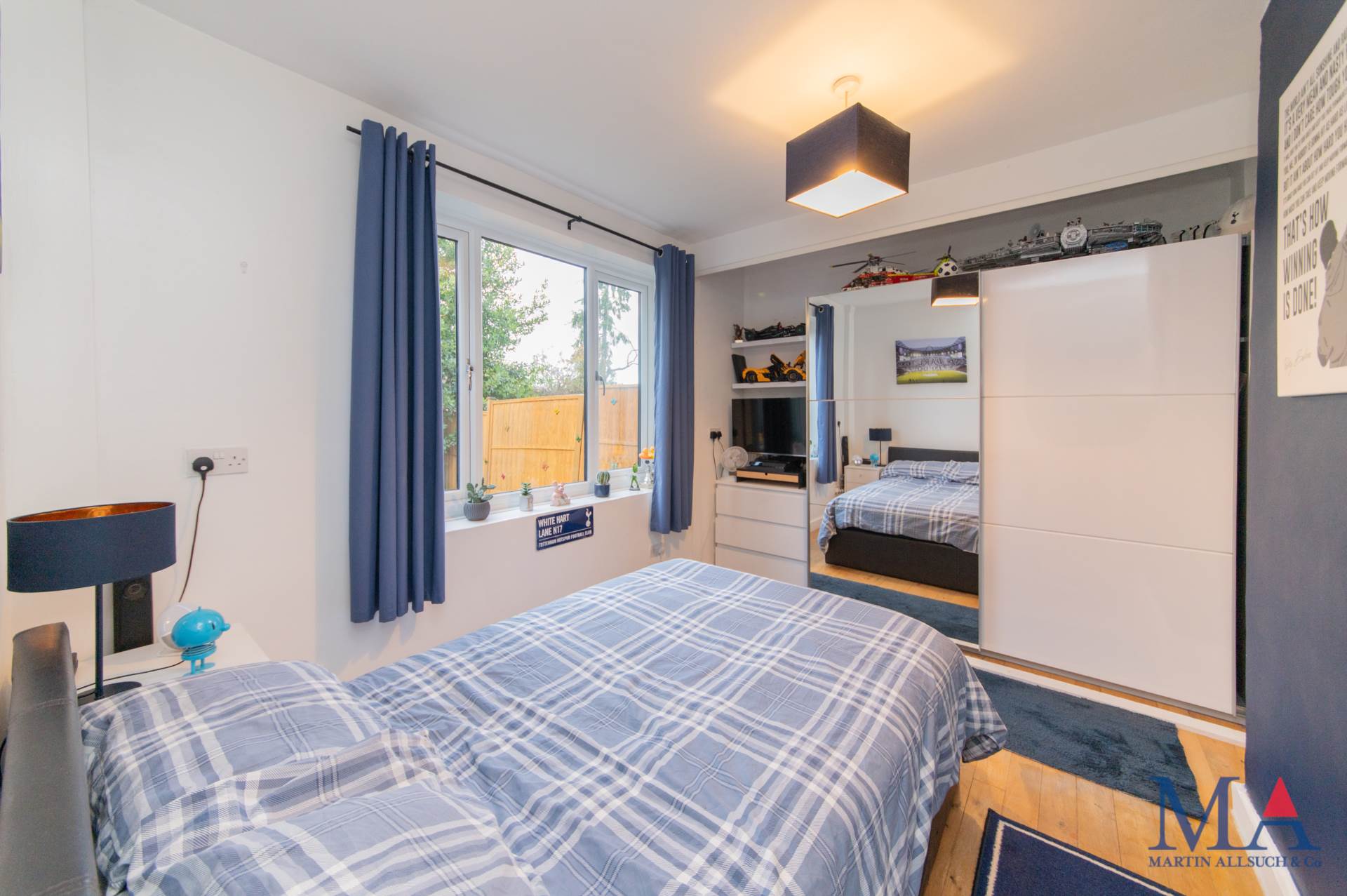 Barkston Path, Borehamwood, Image 12