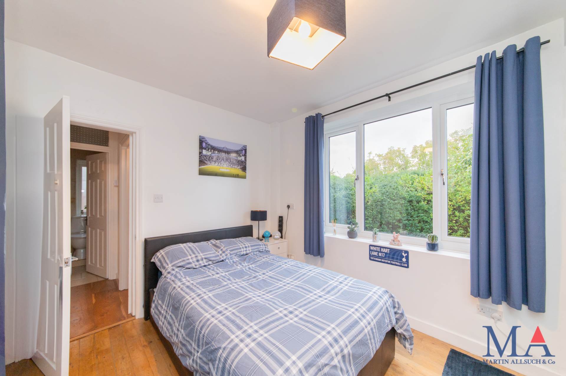 Barkston Path, Borehamwood, Image 13