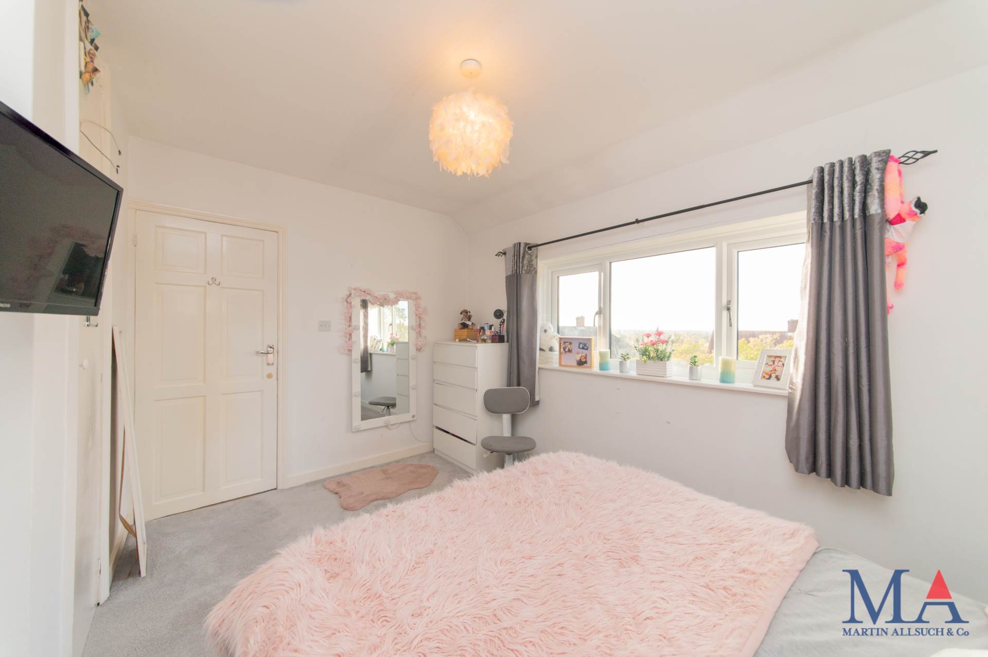 Barkston Path, Borehamwood, Image 16