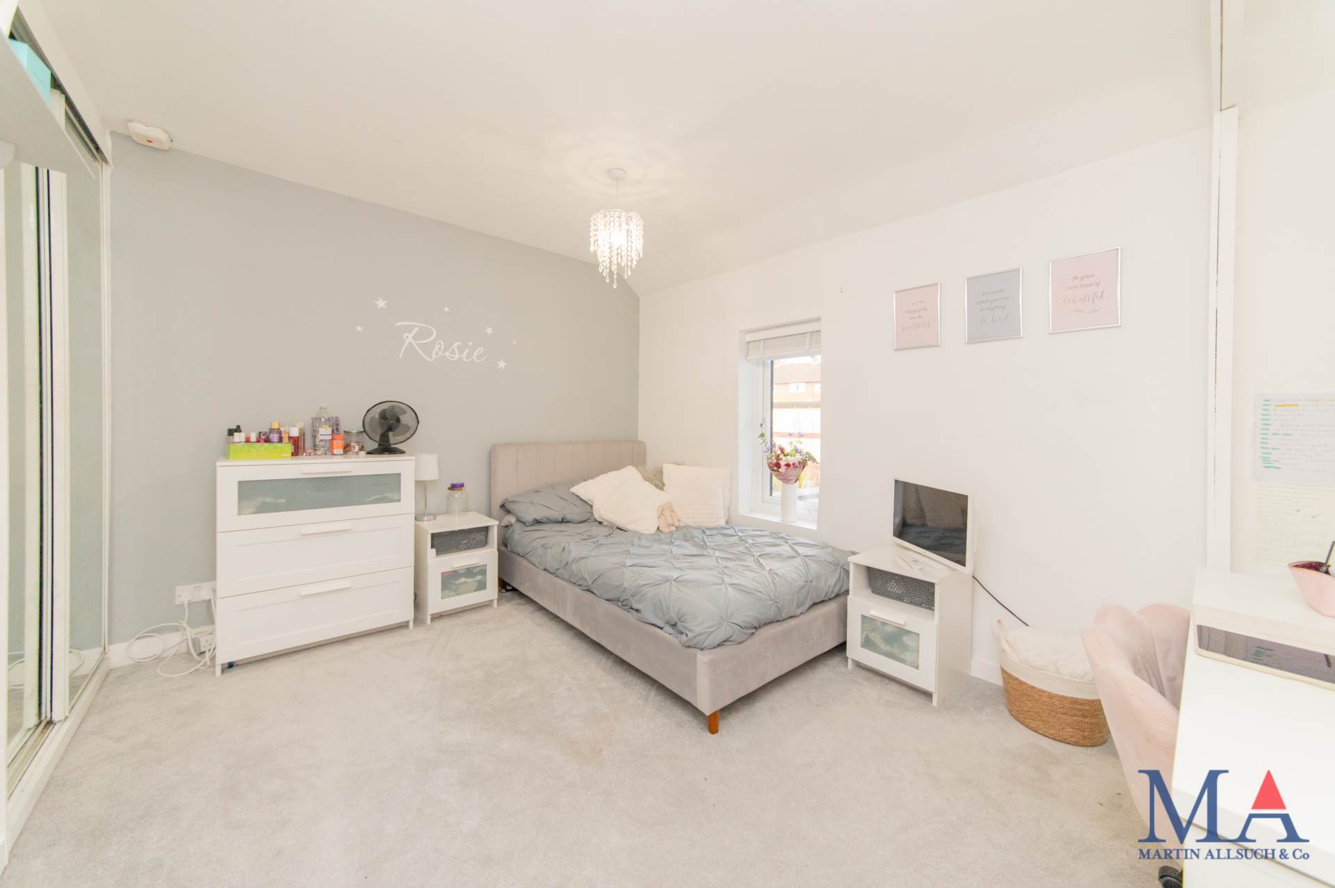 Barkston Path, Borehamwood, Image 17