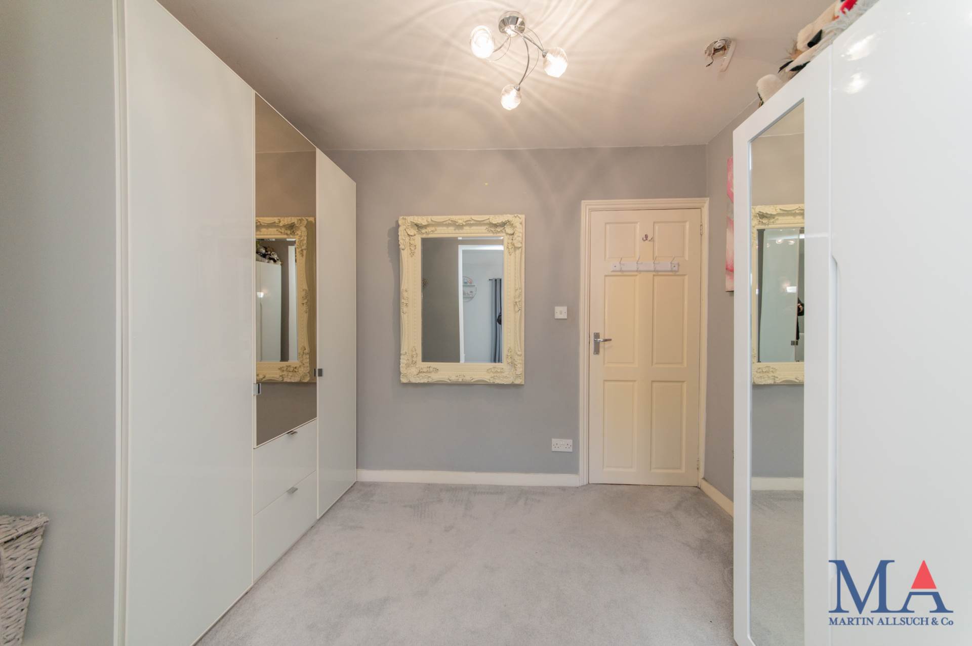 Barkston Path, Borehamwood, Image 22