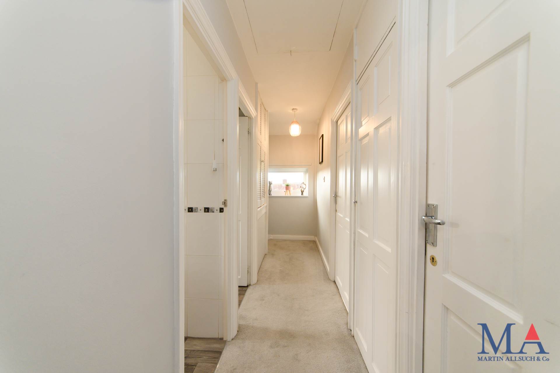 Barkston Path, Borehamwood, Image 24