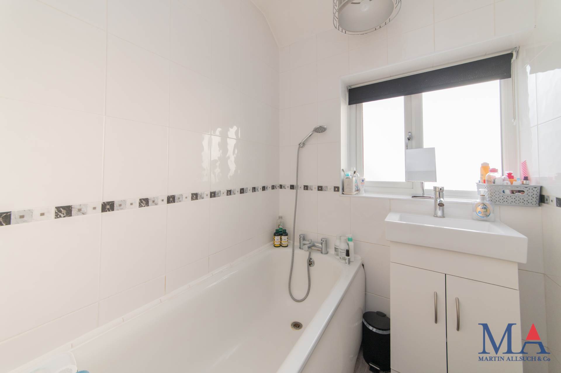 Barkston Path, Borehamwood, Image 25