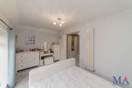 Barkston Path, Borehamwood, Image 21