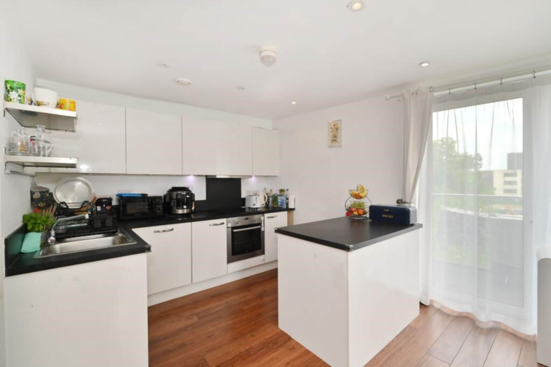 Nevis Court, Edgware, Image 2