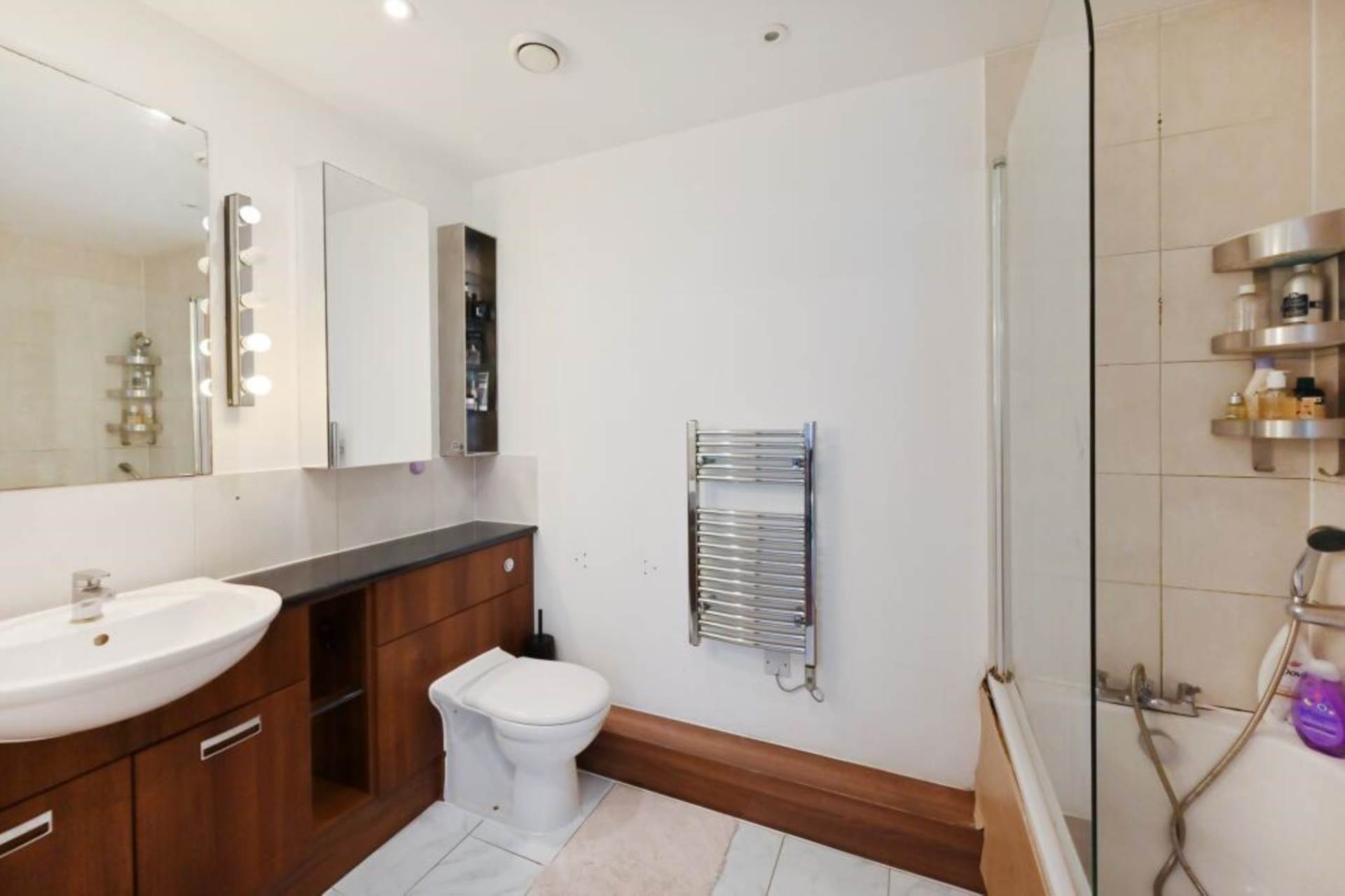 Nevis Court, Edgware, Image 9