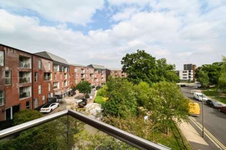 Nevis Court, Edgware, Image 11