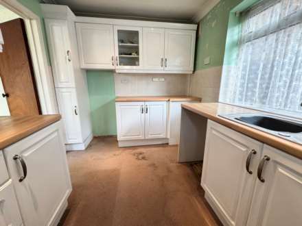 Brook Road, Borehamwood, Image 4