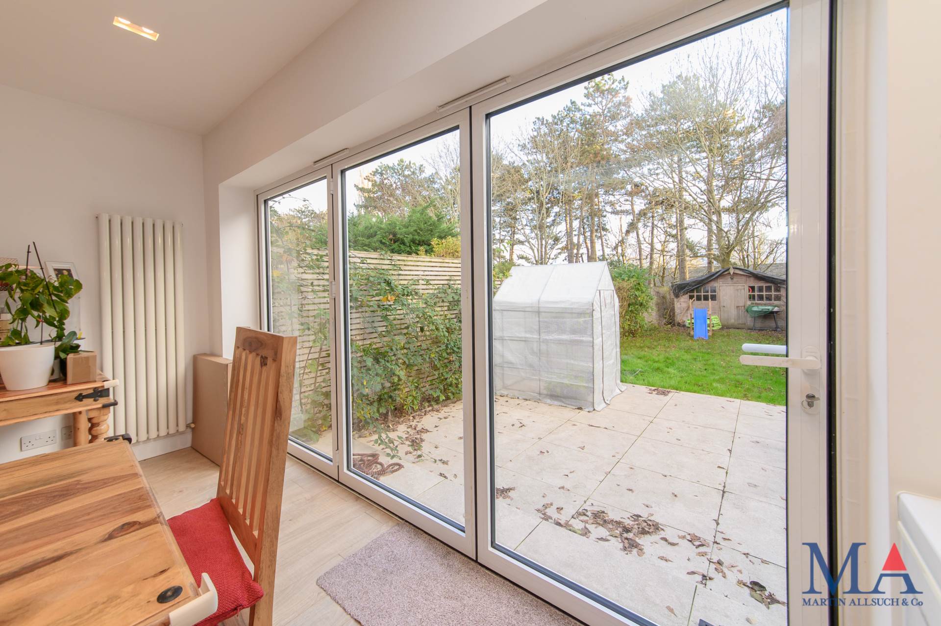 Ashley Drive, Borehamwood, Image 12