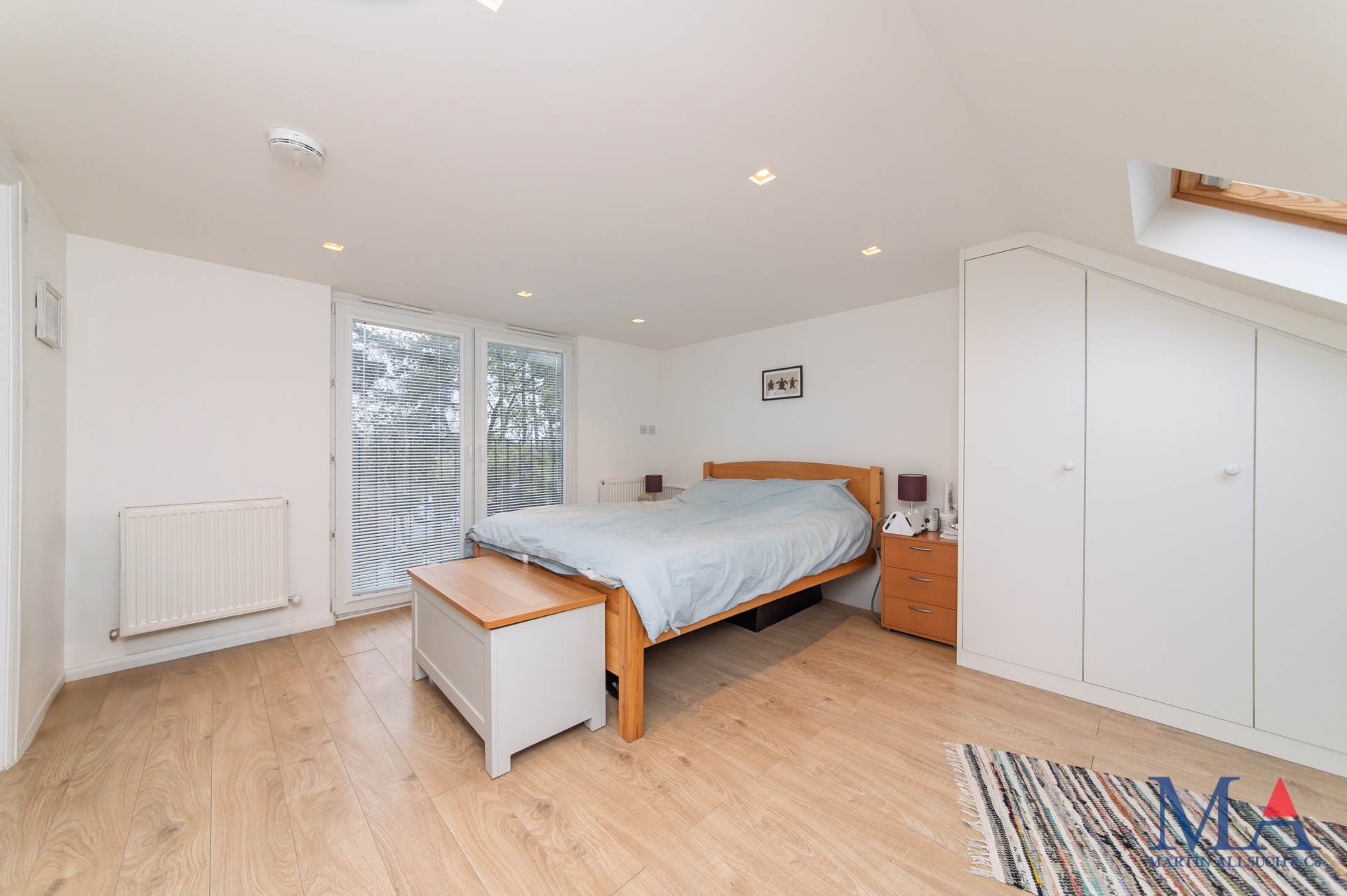 Ashley Drive, Borehamwood, Image 13