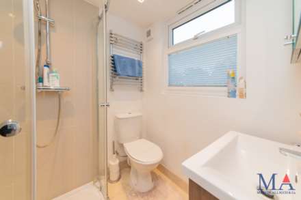 Ashley Drive, Borehamwood, Image 20