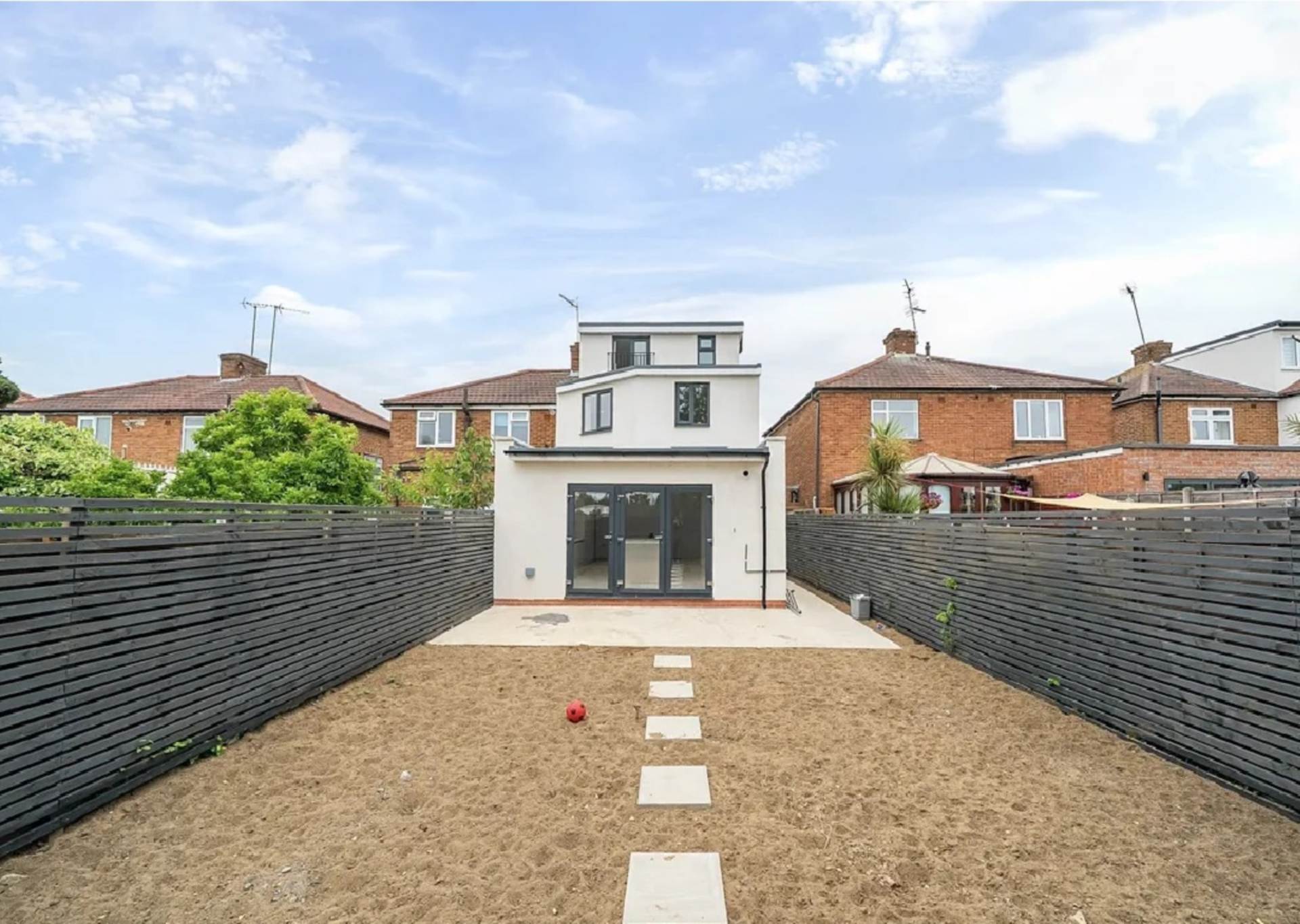 Bullhead Road, Borehamwood, Image 17