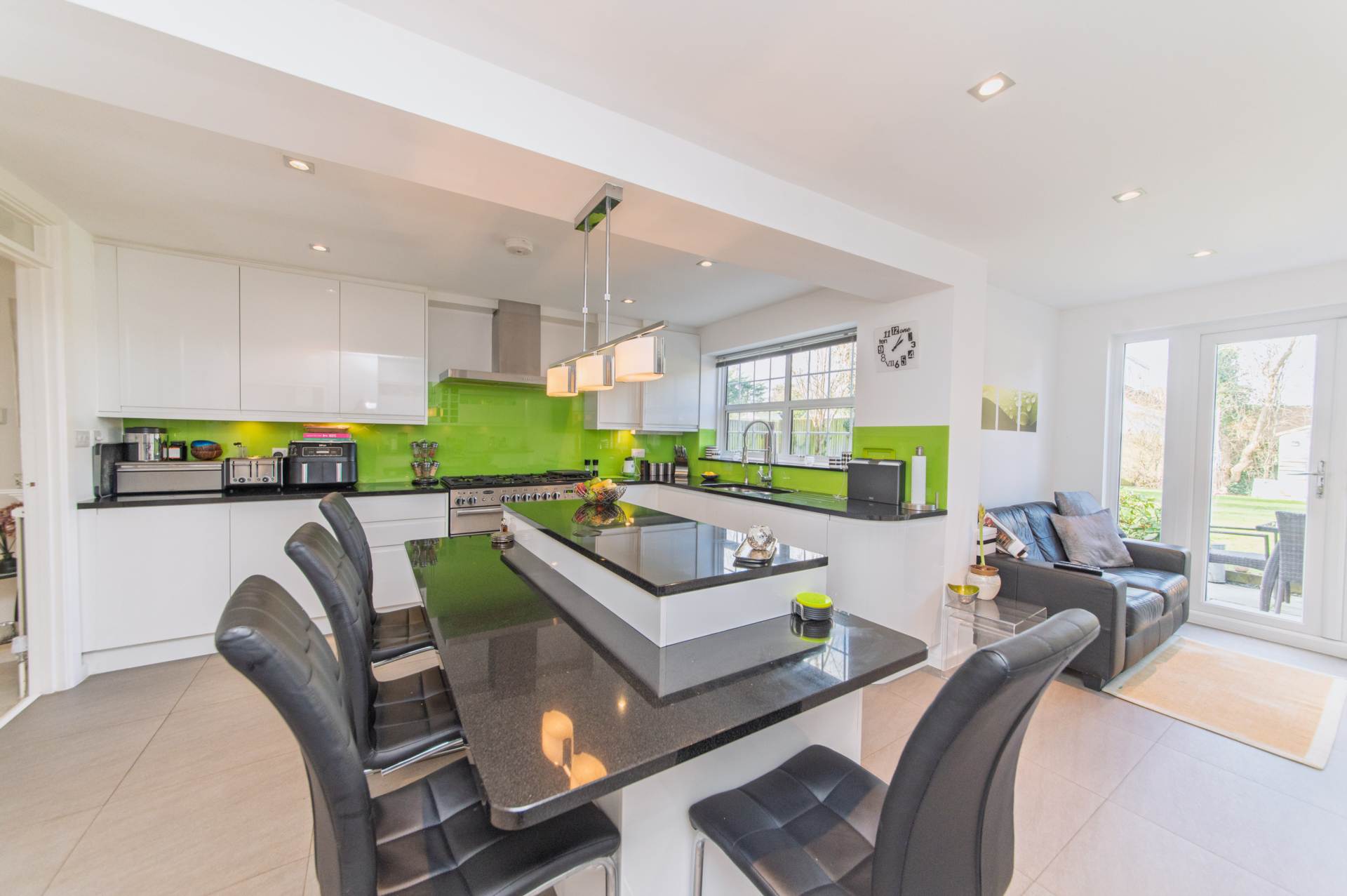 Cavendish Crescent, Elstree, Image 11