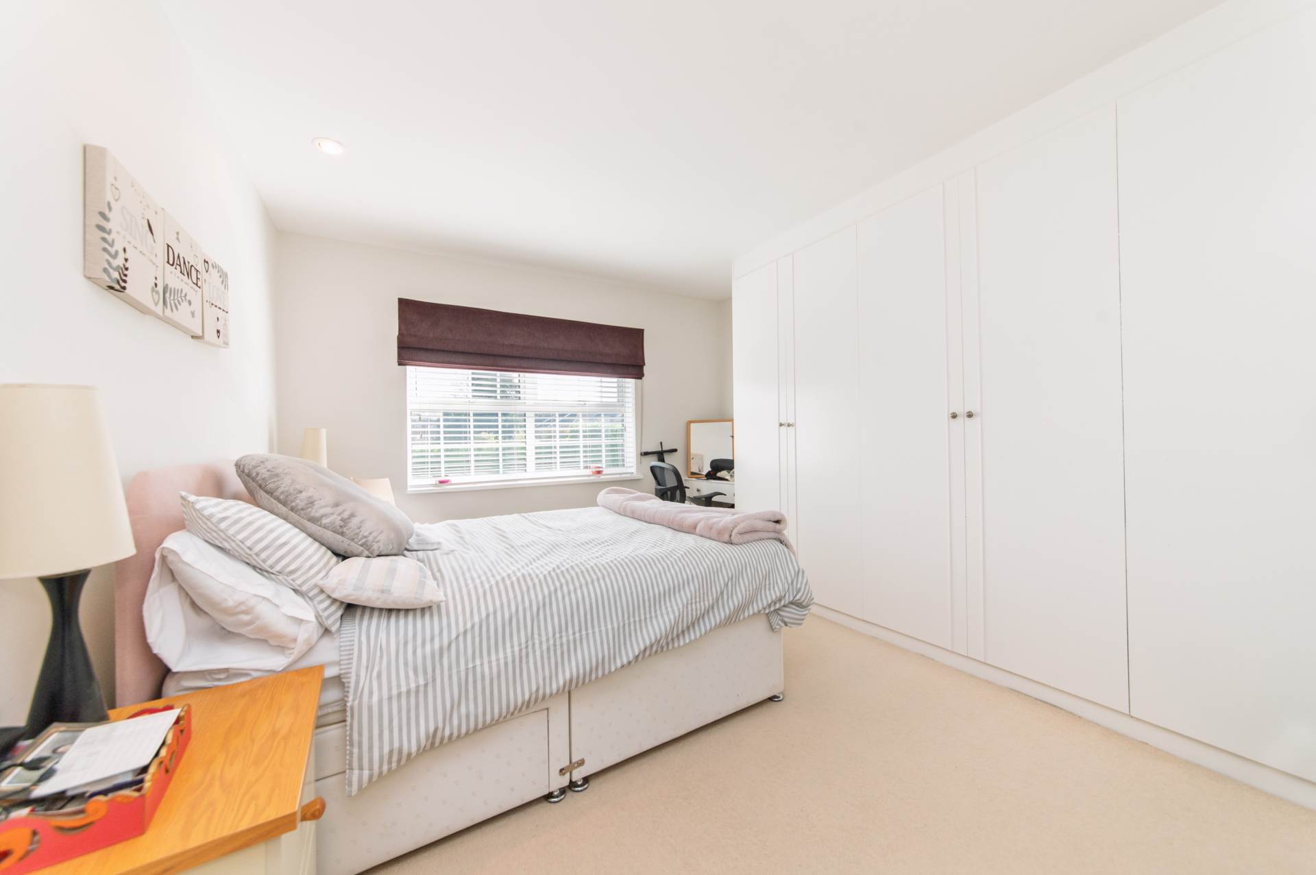 Cavendish Crescent, Elstree, Image 15