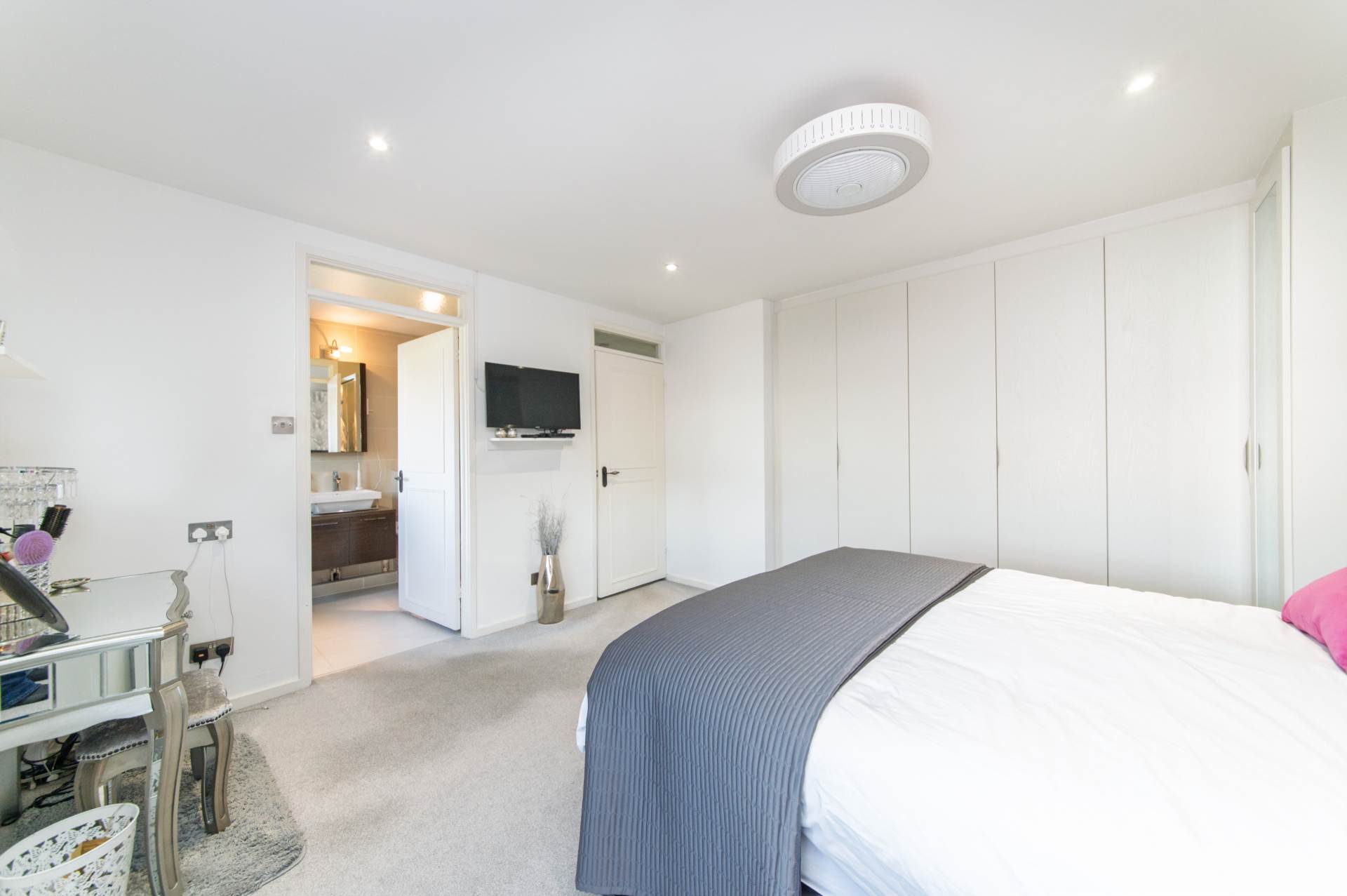 Cavendish Crescent, Elstree, Image 18