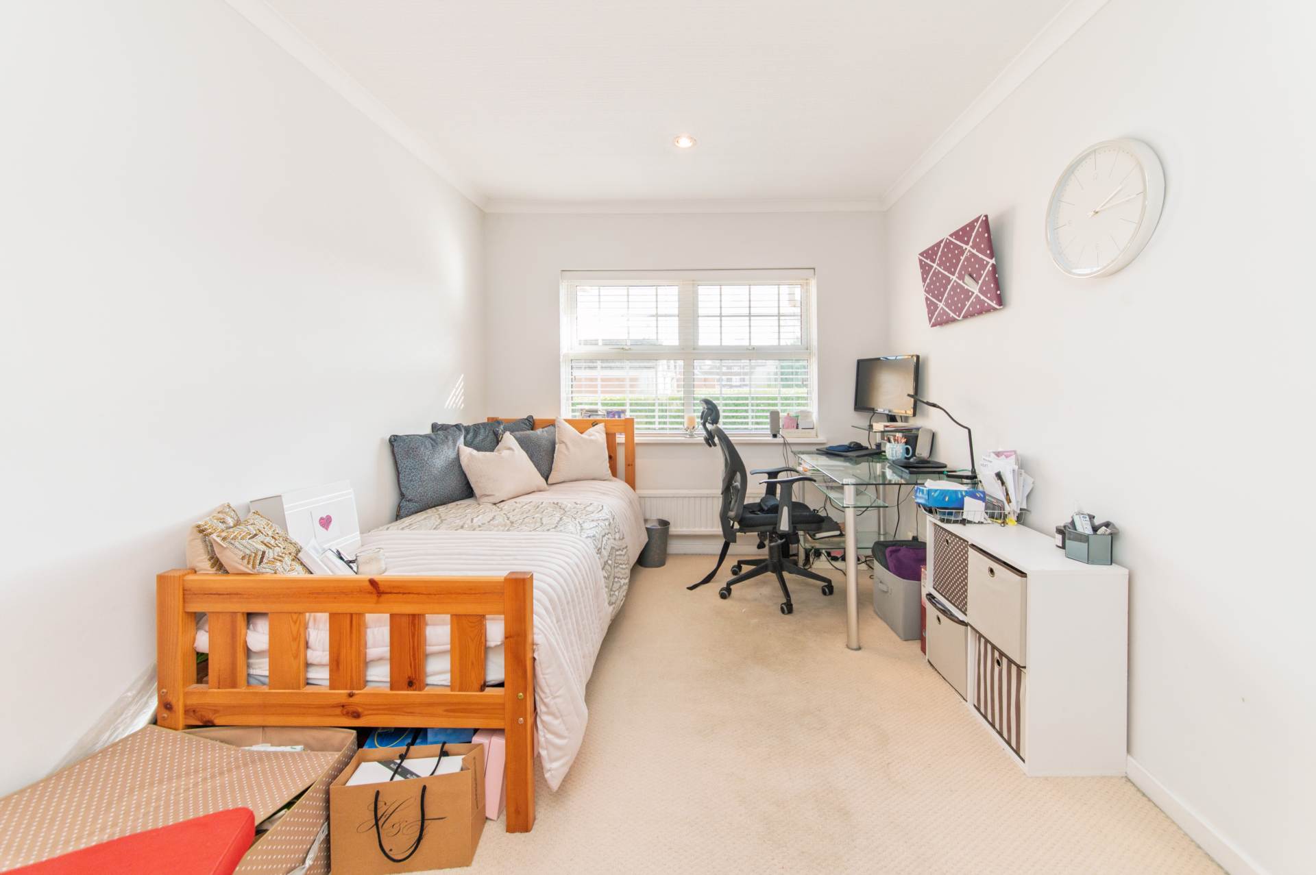 Cavendish Crescent, Elstree, Image 20