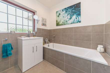 Cavendish Crescent, Elstree, Image 26