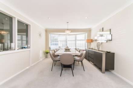 Cavendish Crescent, Elstree, Image 3