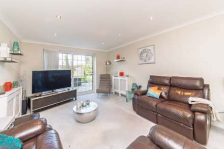 Cavendish Crescent, Elstree, Image 8