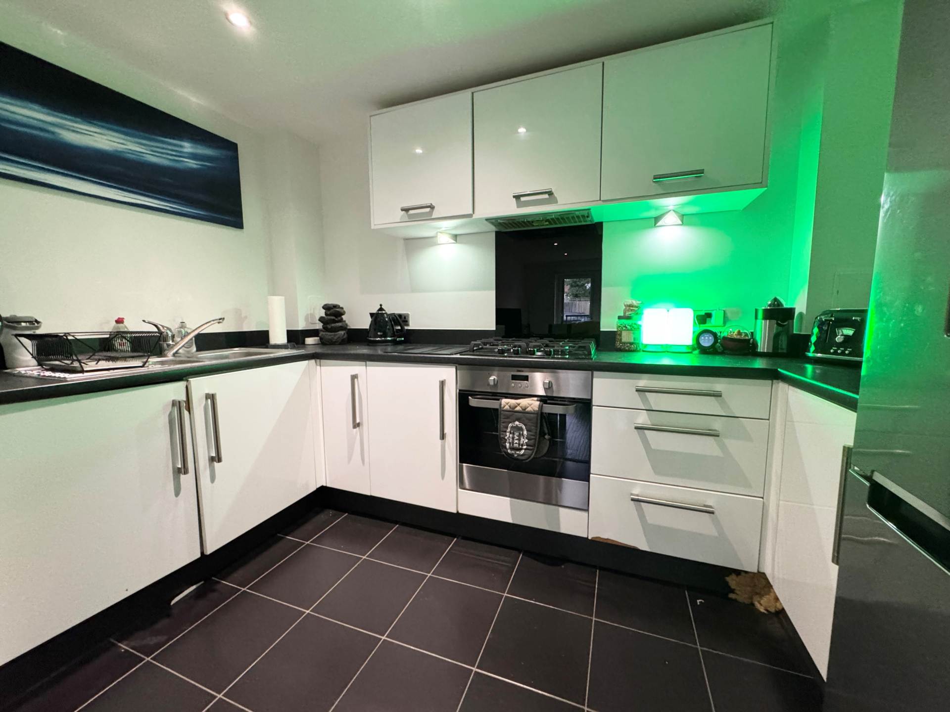 Grade Close, Elstree, Image 3