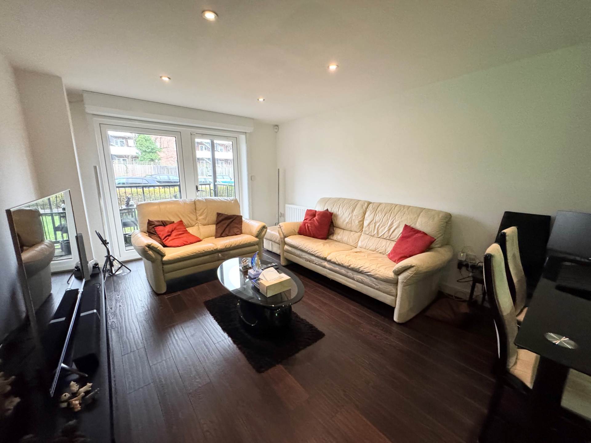 Grade Close, Elstree, Image 4