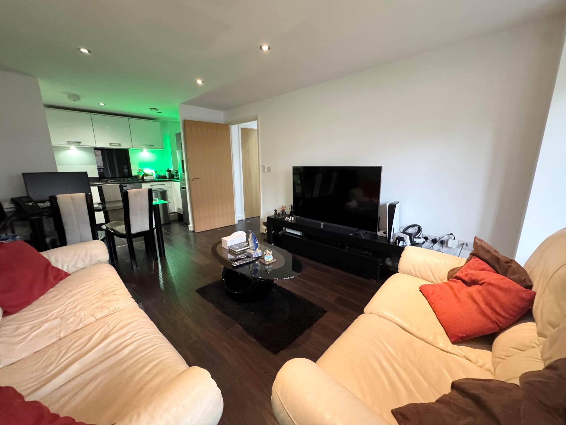 Grade Close, Elstree, Image 5