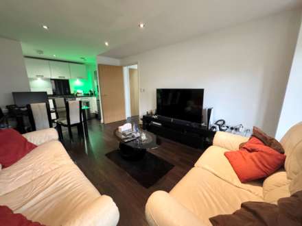 Grade Close, Elstree, Image 5