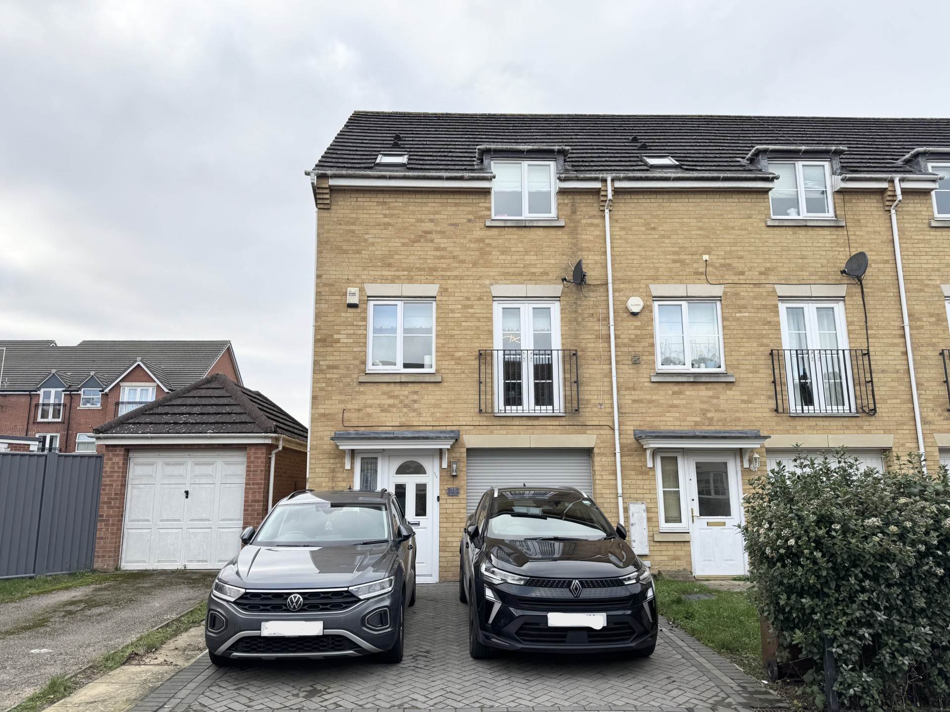 Coleridge Way, Borehamwood, Image 2