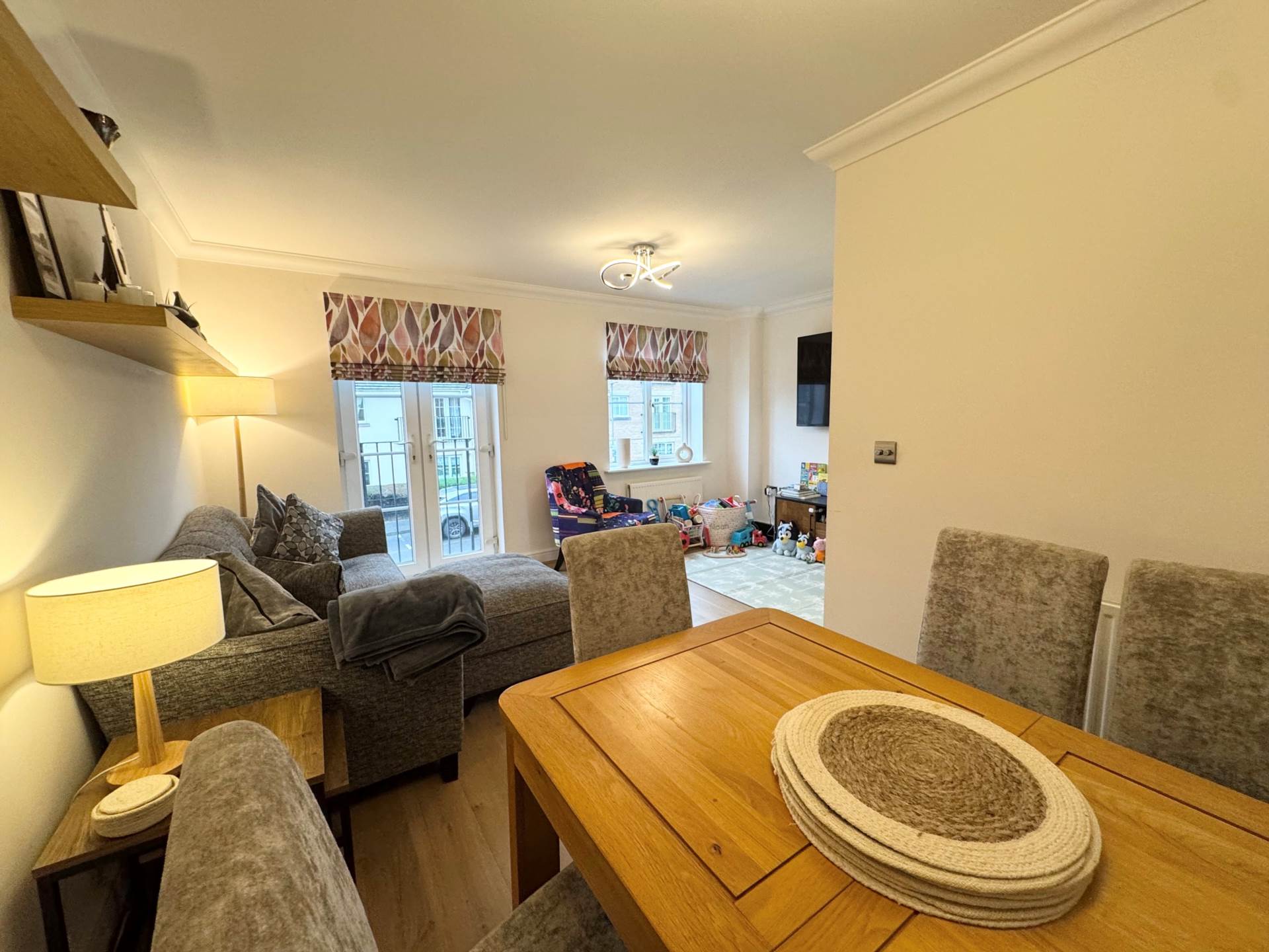 Coleridge Way, Borehamwood, Image 5