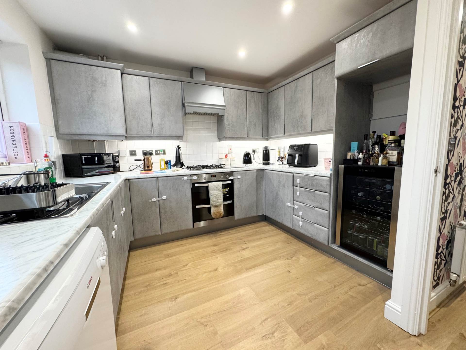 Coleridge Way, Borehamwood, Image 7