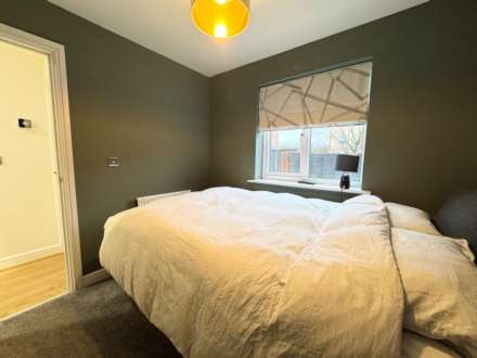 Coleridge Way, Borehamwood, Image 10