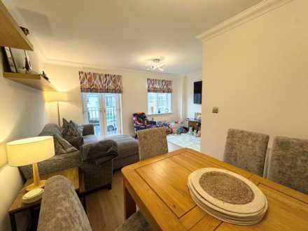 Coleridge Way, Borehamwood, Image 5