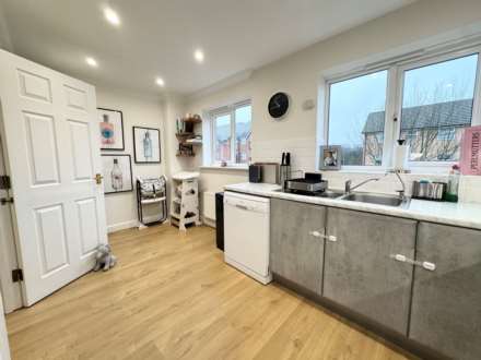 Coleridge Way, Borehamwood, Image 8