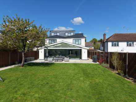 Grange Road, Borehamwood, Image 11