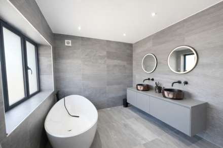 Grange Road, Borehamwood, Image 12