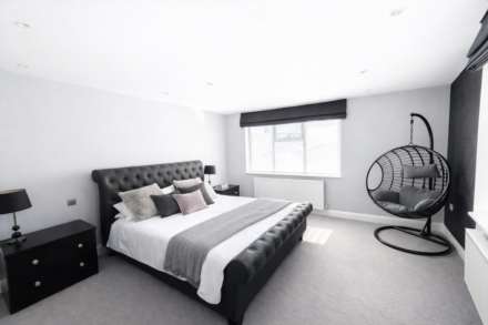 Grange Road, Borehamwood, Image 6