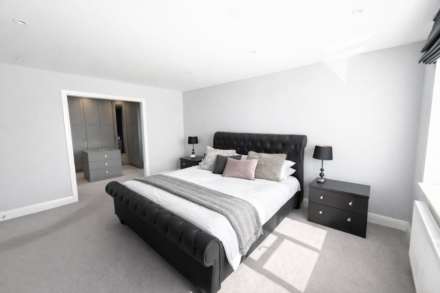 Grange Road, Borehamwood, Image 8