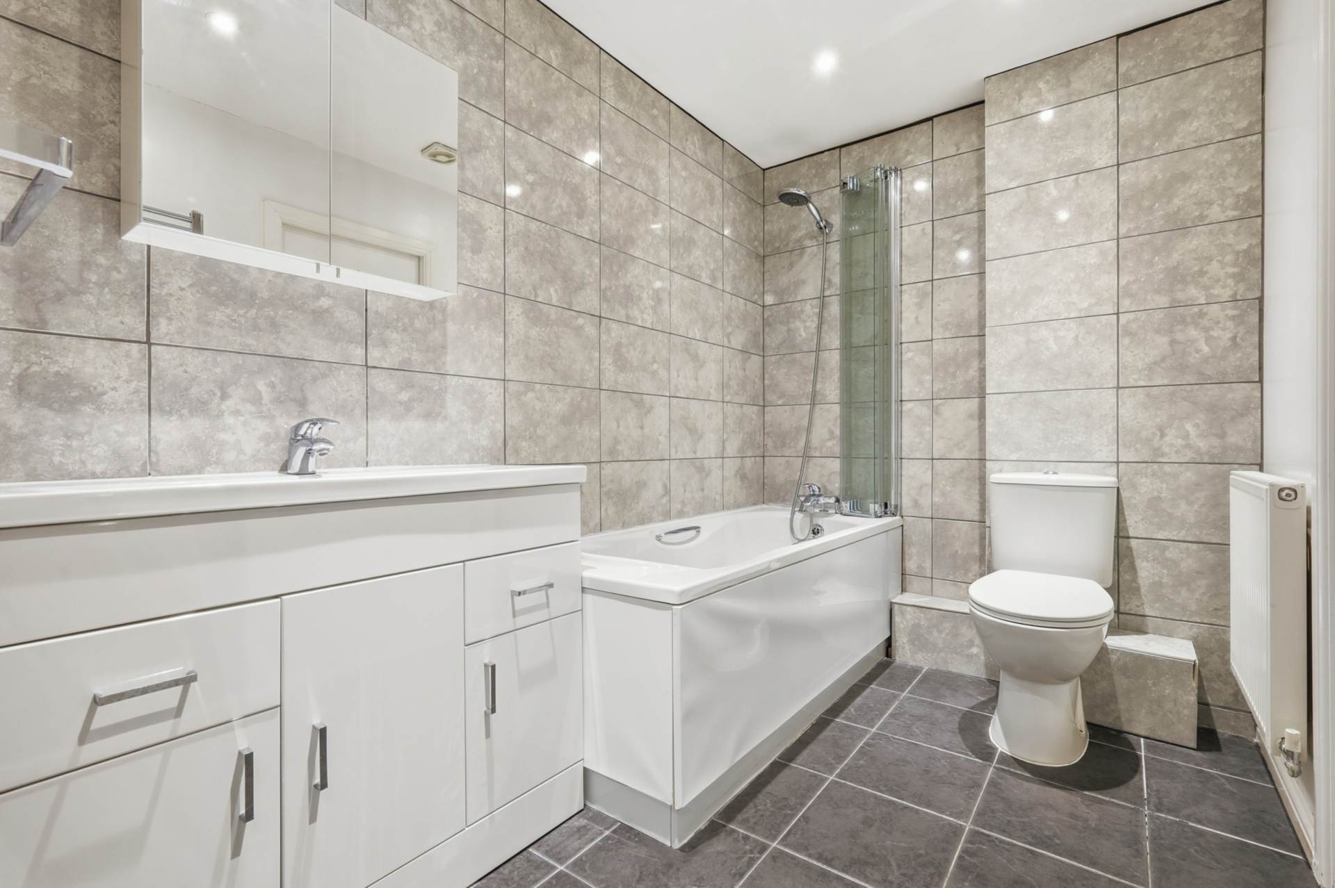 Alconbury Close, Borehamwood, Image 13