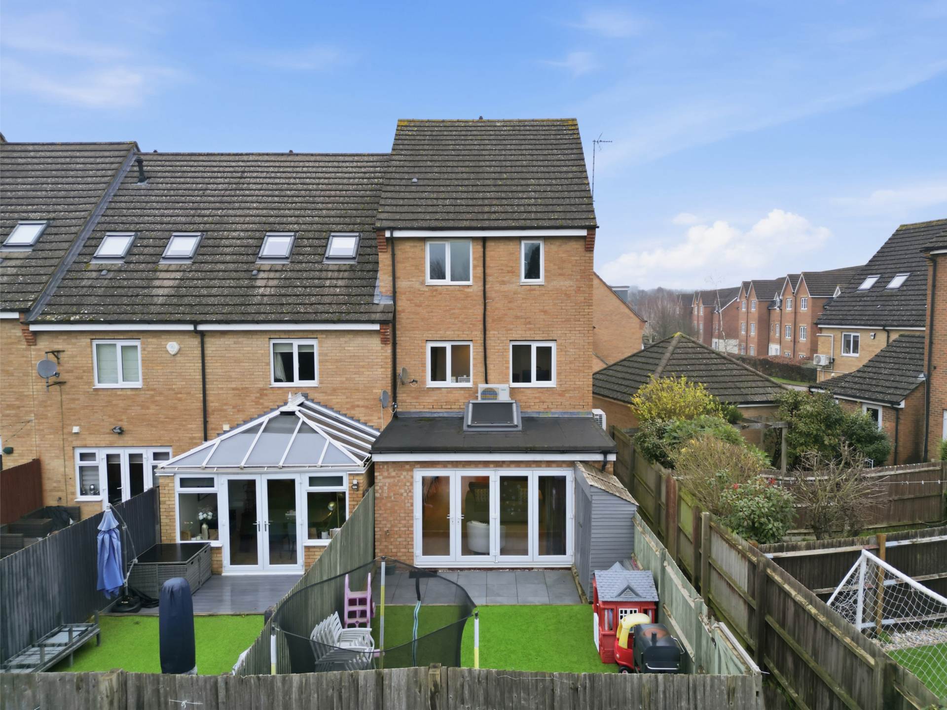 Alconbury Close, Borehamwood, Image 20