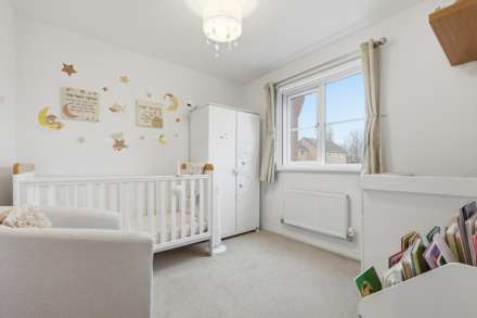 Alconbury Close, Borehamwood, Image 11